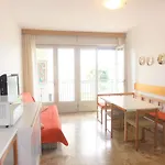 In 38318 Apartment *