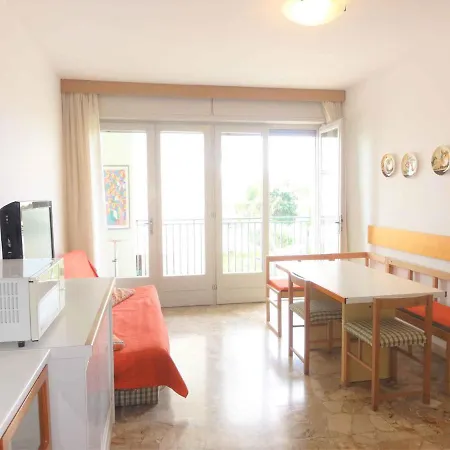 Apartment In 38318